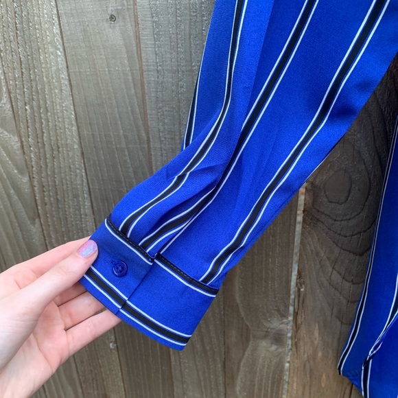 Como Vintage long blue button down shirt size XS - Picture 6 of 6